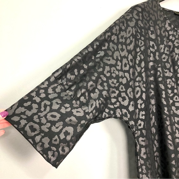 Kozan Juliet Leopard Mesh Top Women’s Size 2X Lightweight Relaxed Fit A-Line - Picture 3 of 8